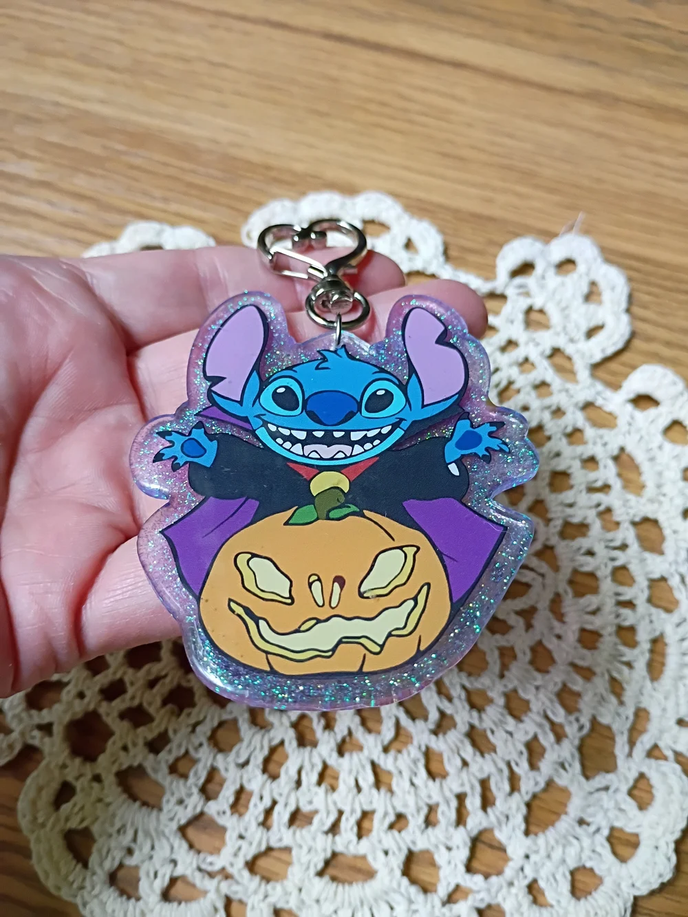 Stitch Halloween Pumpkin Glitter Keyring - Purple & Blue